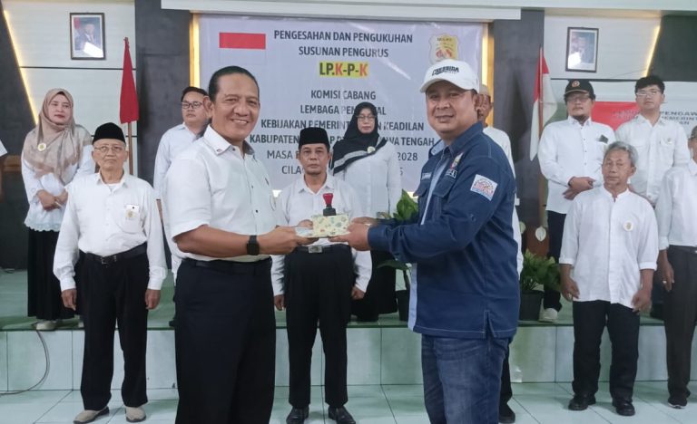 foto-pengukuhan-cilacap.ft01-768x468